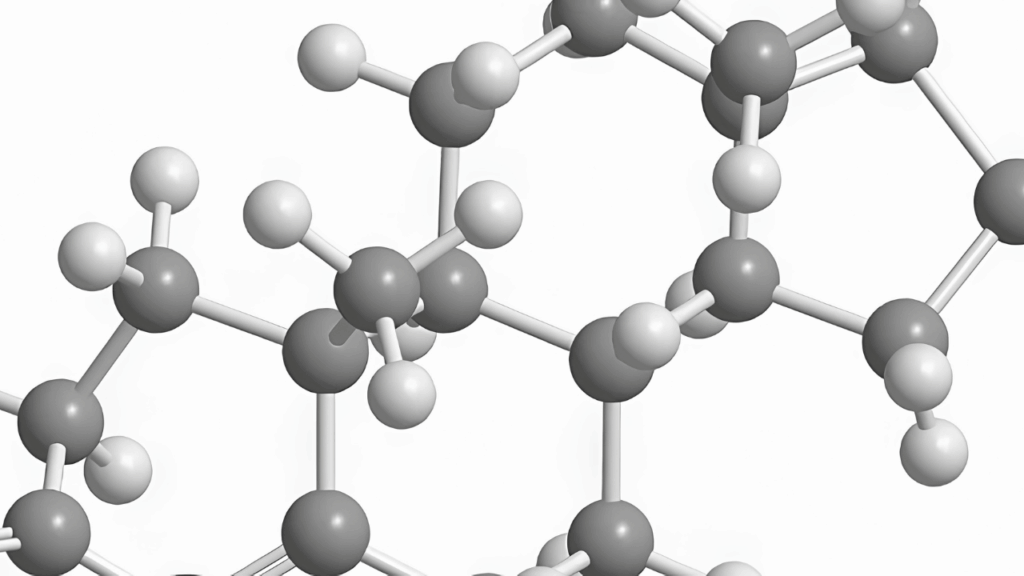 Comparison of bioidentical hormone replacement therapy and traditional HRT showing key differences in hormone treatment approaches