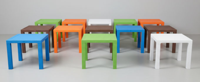 Loulou Plastic Table @HOG - Home, Office, Garden, Online Marketplace